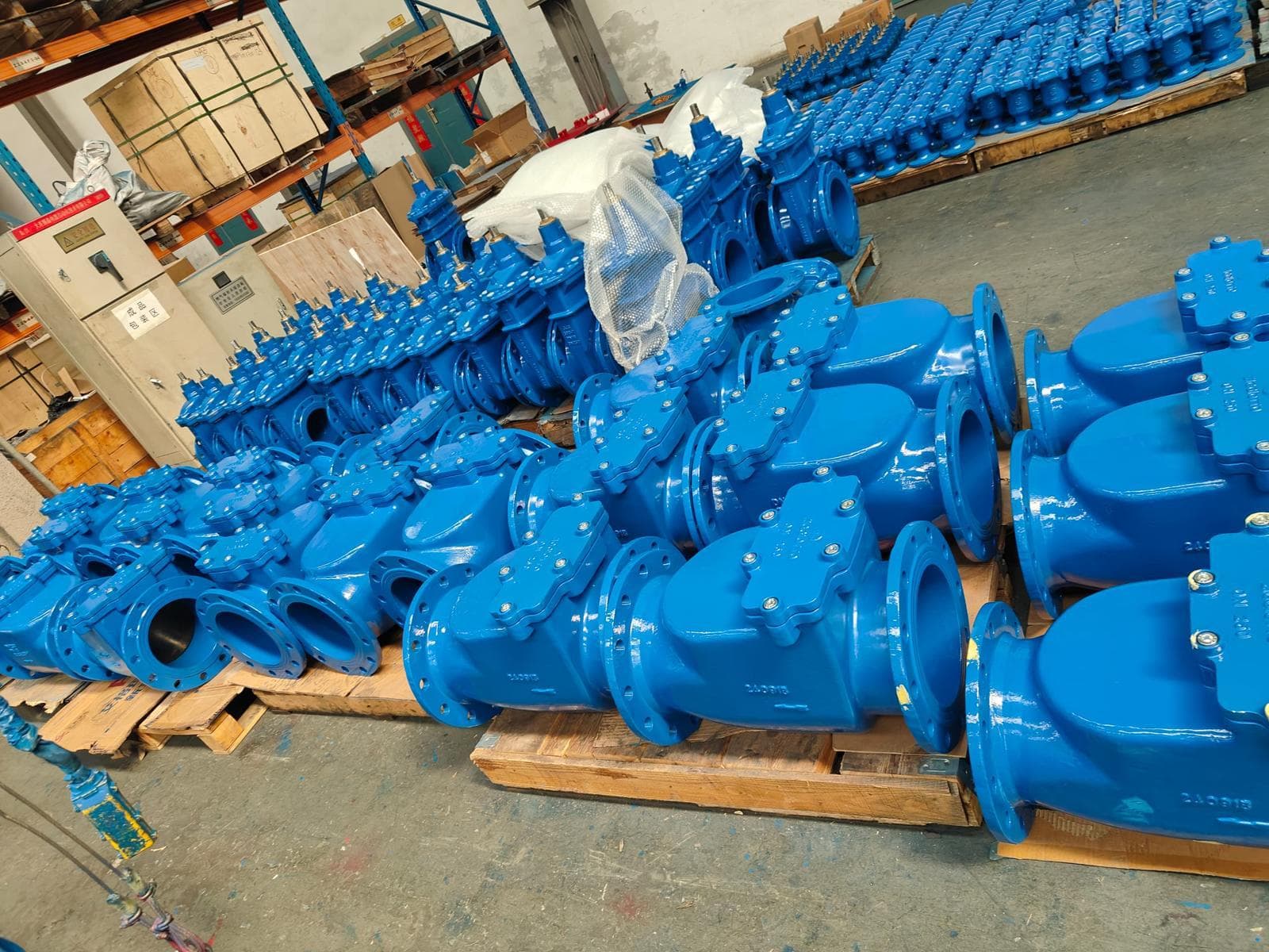 Pneumatic actuated resilient seated gate valves industrial supply China to Iraq